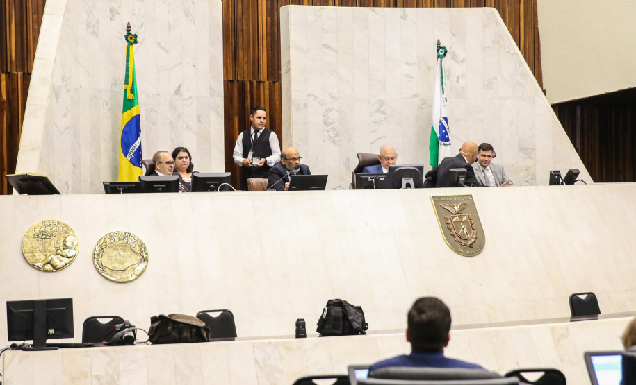 Alep Sefa Em audiência pública, o secretário estadual da Fazenda, Renê de Oliveira Garcia Junior, apresenta nesta terça-feira (18), no Plenário da Assembleia Legislativa, os dados relativos ao cumprimento das metas fiscais do 3º (terceiro) quadrimestre de 2019. 18/02/2020 - Foto: Geraldo Bubniak/AEN