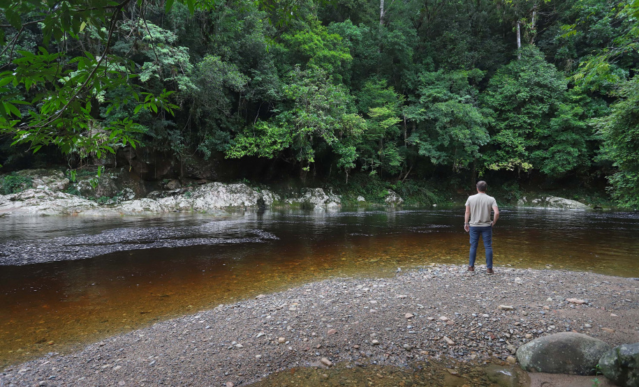 Morretes - Rio Marumbi no bairro de Cascatinha.Morretes, 17-01-20.Foto: Arnaldo Alves / AEN.