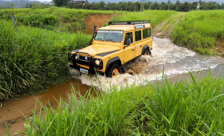 Morretes - Passeio de 4X4.Morretes, 17-01-20.Foto: Arnaldo Alves / AEN.