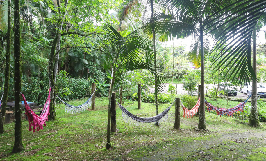 Pousada e restaurante Santuário Vitória Régia, no bairro Alto, em Antonina, litoral do Paraná.Antonina, 18-01-20.Foto: Arnaldo Alves / AEN.