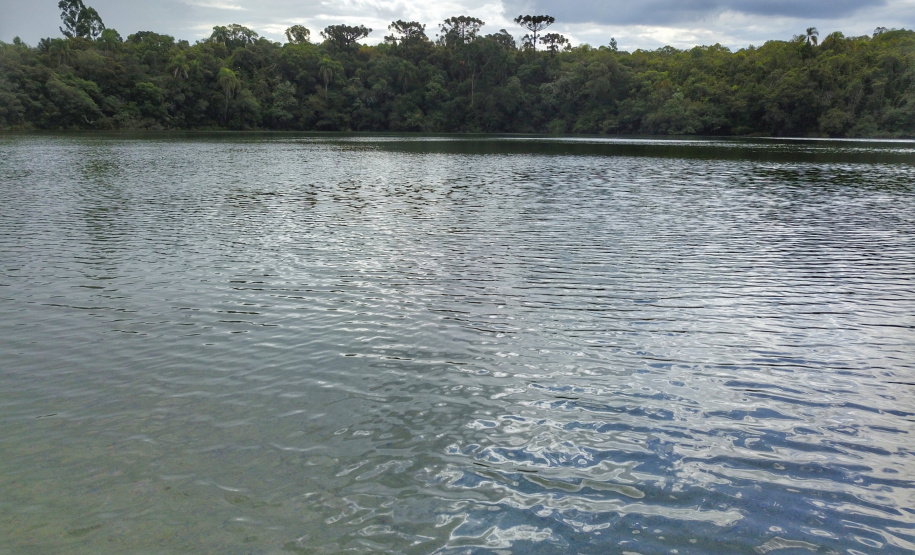 O governador Carlos Massa Ratinho Junior assinou nesta quarta-feira (19) o contrato de concessão de áreas do Parque Estadual Vila Velha, em Ponta Grossa, nos Campos Gerais, para a empresa Eco Parques do Brasil S/A. A empresa vai investir em serviços de apoio à visitação, turismo sustentável e recreação é de trinta anos. Foto: José Fernando Ogura/AEN