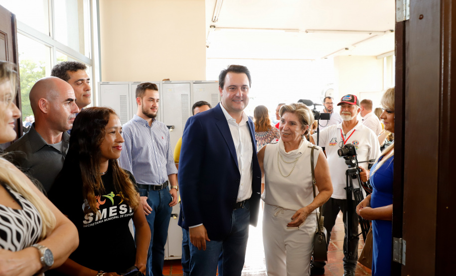 O governador Carlos Massa Ratinho Junior assinou nesta quarta-feira (19) o contrato de concessão de áreas do Parque Estadual Vila Velha, em Ponta Grossa, nos Campos Gerais, para a empresa Eco Parques do Brasil S/A.