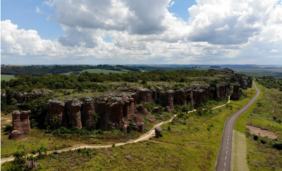 Parque Vila Velha, Furnas e lagoa dourada
Foto Gilson Abreu/Aen