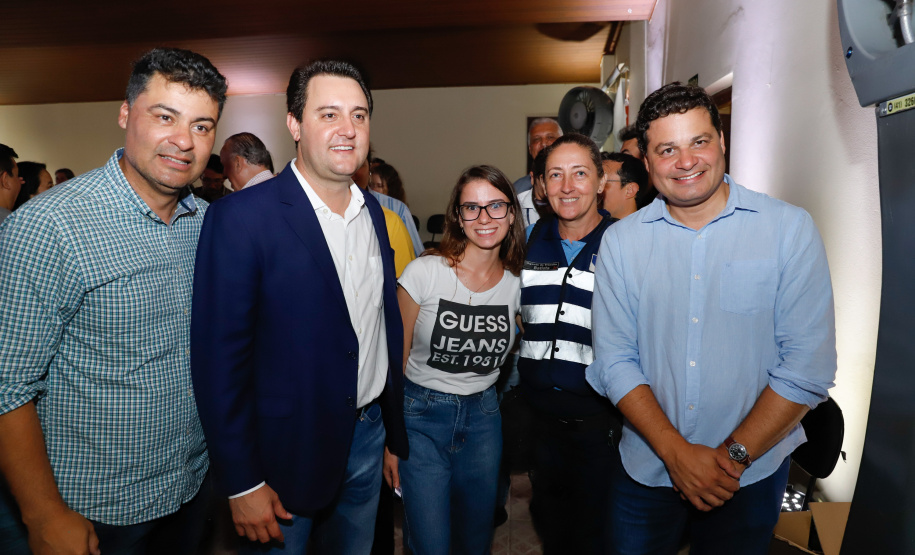 A partir de março uma nova ligação aérea conectará duas das maiores belezas naturais do Paraná e do País: as Cataratas do Iguaçu (Oeste) e o Parque de Vila Velha (Campos Gerais). A VoePass (antiga Passaredo) iniciará no dia 29 uma operação entre Foz do Iguaçu e Ponta Grossa.