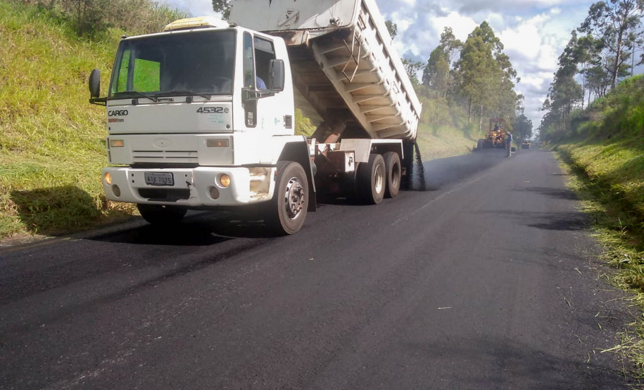 O Departamento de Estradas de Rodagem do Paraná (DER/PR) está atuando em quatro rodovias da região Noroeste, próximas ao Rio Paranapanema, divisa com São Paulo.  -  Foto: Divulgação DER