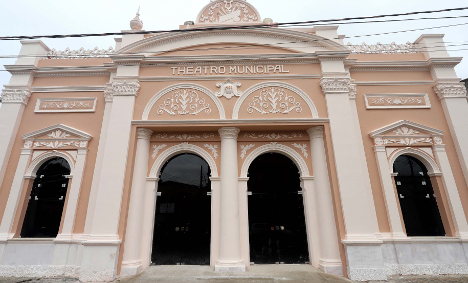 Centro histórico de Antonina, litoral do Paraná. N/F: teatro municipal de Antonina.Antonina, 18-01-20.Foto: Arnaldo Alves / AEN.