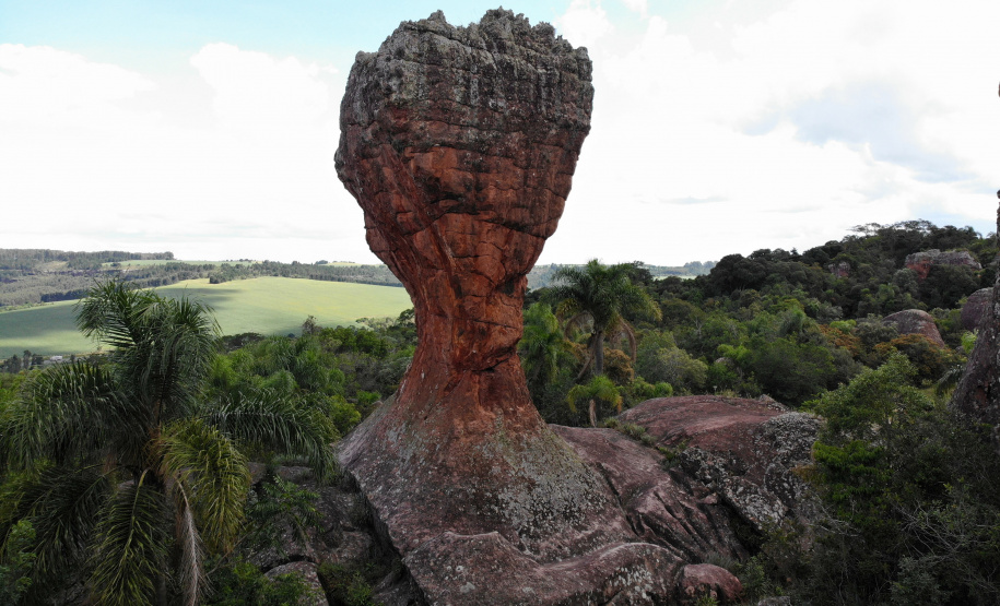 Parque Vila Velha, Furnas e lagoa dourada
Foto Gilson Abreu/Aen