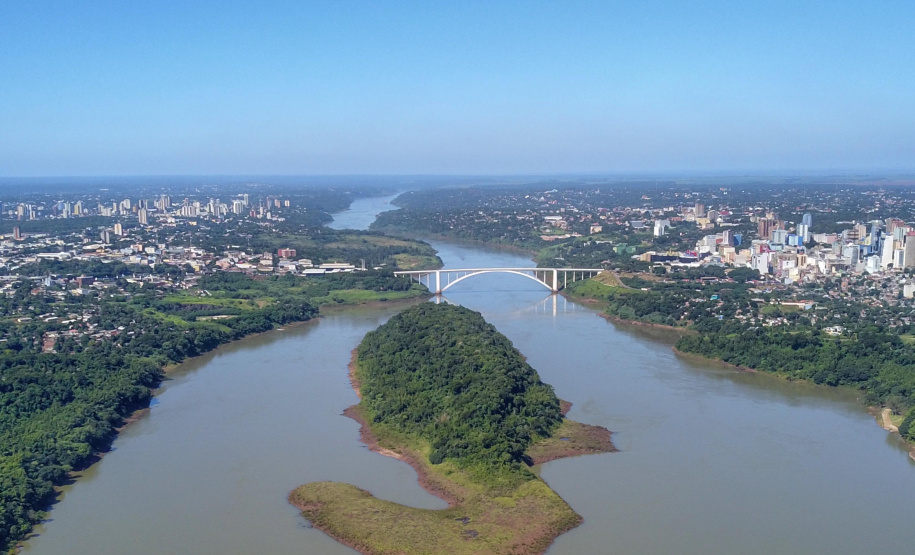 O governador Carlos Massa Ratinho Junior recebe neste sábado (29) os governadores de São Paulo, João Doria; de Minas Gerais, Romeu Zema; do Espírito Santo, Renato Casagrande; de Santa Catarina, Carlos Moisés; do Rio Grande do Sul, Eduardo Leite; e do Rio de Janeiro, Wilson Witzel. Eles participarão do sexto encontro do Consórcio de Integração Sul e Sudeste (Cosud), que acontece em Foz do Iguaçu, no Oeste do Paraná.Foto: José Fernando Ogura/AEN