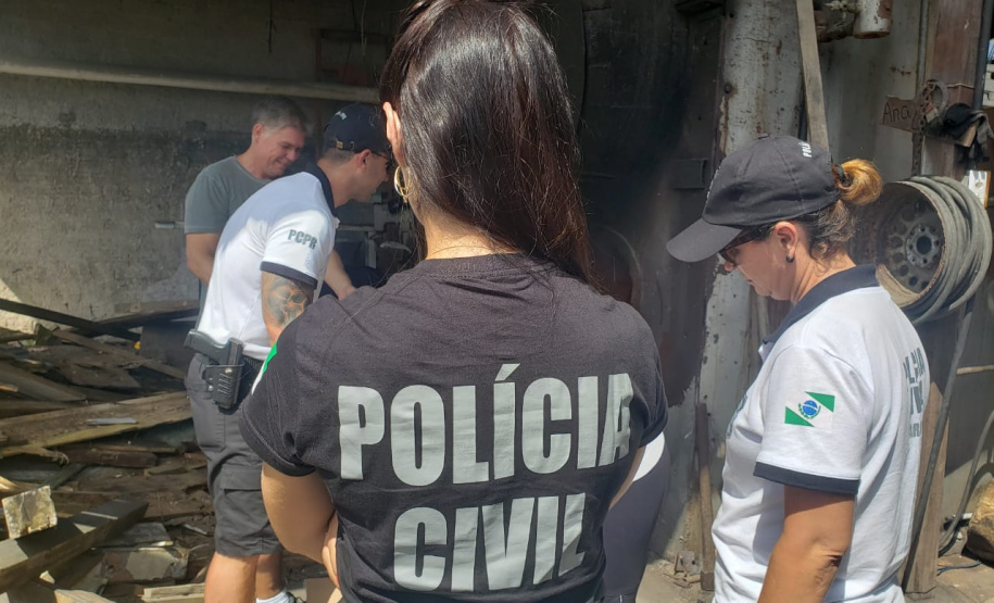 A Polícia Civil do Paraná (PCPR) incinerou cerca de 265 quilos de drogas nesta quinta-feira (27), em Guaratuba, no Litoral do Estado, em uma empresa da região. A ação foi autorizada judicialmente e acompanhada por representantes do Ministério Público e da Vigilância Sanitária. Nos entorpecentes havia maconha, crack, cocaína, haxixe e ecstasy.  -  Curitiba, 27/02/2020  -  Foto: Divulgação Polícia Civil do Paraná/SESP
