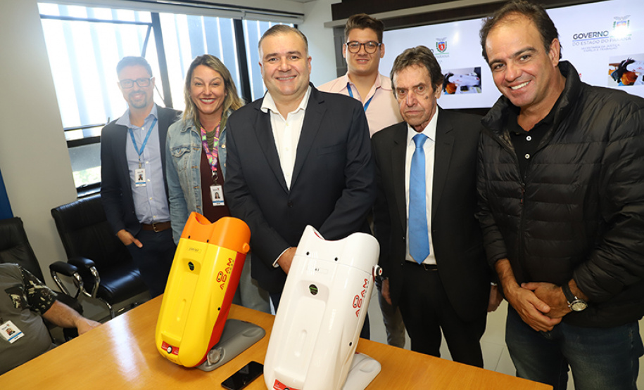 A partir de março a Feira de Cidadania e o Paraná Cidadão passam a contar com um novo serviço. São os testes de visão do Adam Robô ? equipamento que mede em menos de 5 minutos a acuidade visual das distâncias focais de longe, perto, meia distância e a visão de cores.  -  Foto: Divulgação SEJUF