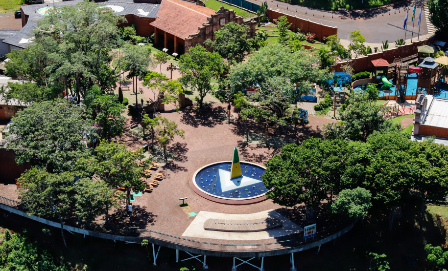 Obras de construção da Ponte da Integração Brasil e Paraguai, em Foz do Iguaçu.  -  Foz do Iguaçu, 28/02/2020  -  Foto: Rodrigo Félix Leal/AEN