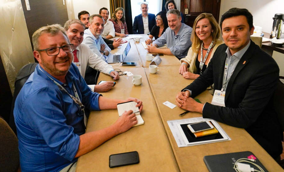 As estratégias para combate às fake news sobre o Novo Coronavírus e para divulgação de informações que ajudem a prevenir a doença estiveram na pauta dos secretários estaduais de comunicação social durante o sexto encontro do Consórcio de Integração Sul e Sudeste (Cosud) nesta sexta-feira (28), em Foz do Iguaçu