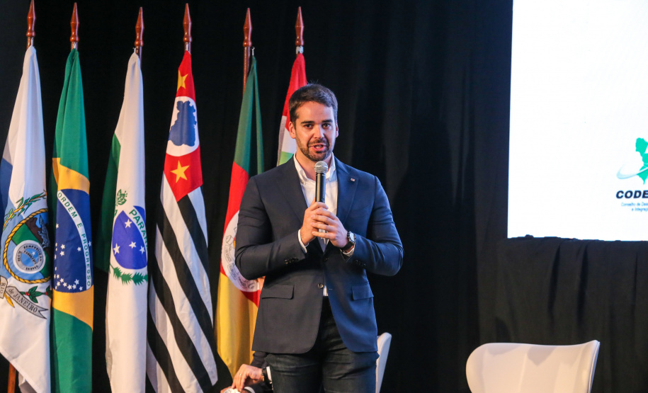 Governador Eduardo Leite do Estado Rio Grande do Sul.  Governadores de sete estados participam neste sábado (29), em Foz do Iguaçu, do sexto encontro do Consórcio de Integração Sul e Sudeste (Cosud). O encontro acontece no Hotel Wish.   29/02/2020 -  Foto: Geraldo Bubniak/AEN
