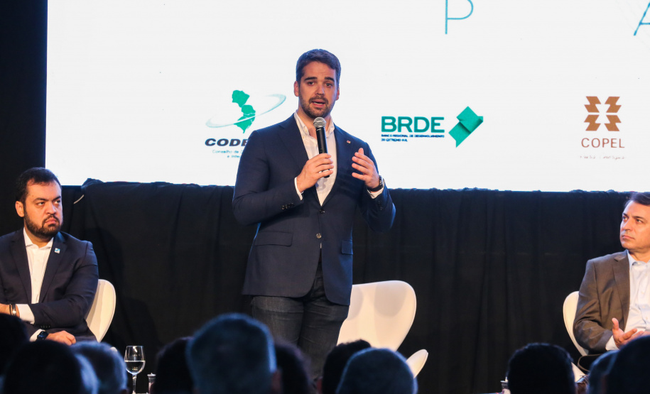 Governador Eduardo Leite do Estado Rio Grande do Sul.  Governadores de sete estados participam neste sábado (29), em Foz do Iguaçu, do sexto encontro do Consórcio de Integração Sul e Sudeste (Cosud). O encontro acontece no Hotel Wish.   29/02/2020 -  Foto: Geraldo Bubniak/AEN