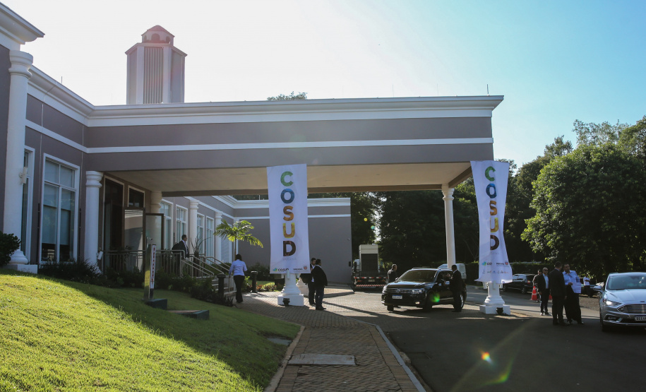 Governadores de sete estados participam neste sábado (29), em Foz do Iguaçu, do sexto encontro do Consórcio de Integração Sul e Sudeste (Cosud). O encontro acontece no Hotel Wish.   29/02/2020 -  Foto: Geraldo Bubniak/AEN