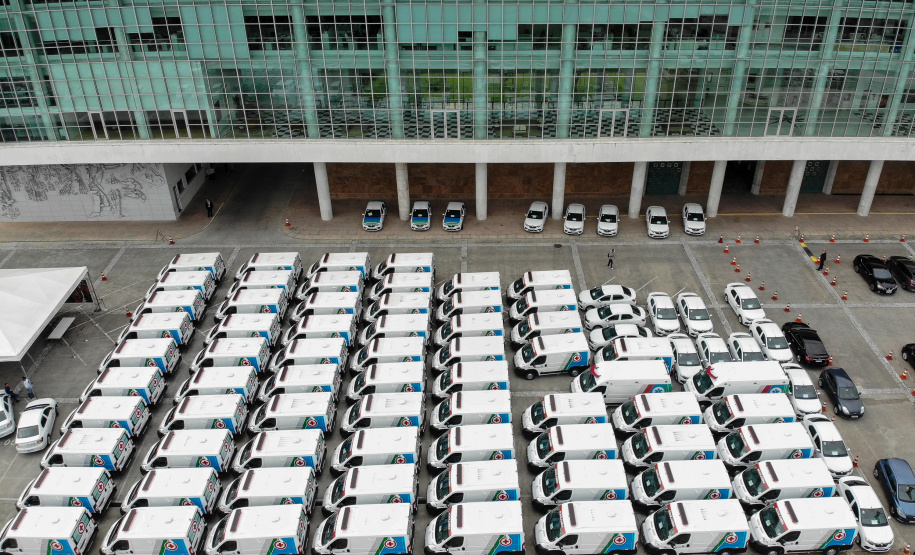 Entrega de Carros e Ambulâncias da SESAEstacionamento Palácio Iguaçu
Foto Gilson Abreu/ANPr