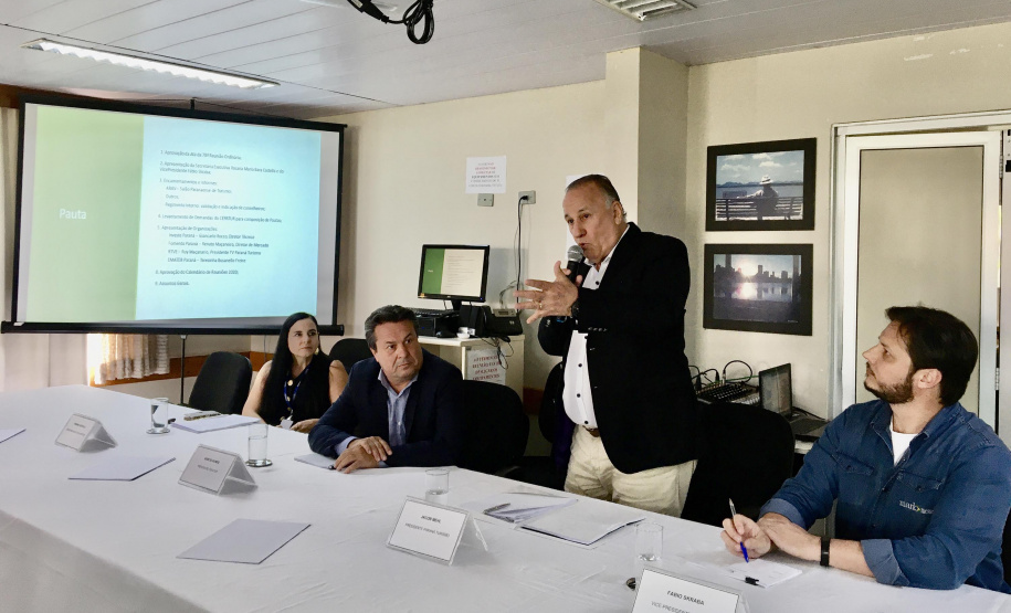 O Conselho Paranaense de Turismo (Cepatur) realizou nesta quarta feira (04), a sua 79° reunião ordinária. O secretário do Desenvolvimento Sustentável e do turismo, Márcio Nunes, presidente do Conselho, enfatizou a importância do órgão e falou sobre as ações que estão acontecendo no Paraná.Foto:SEDEST