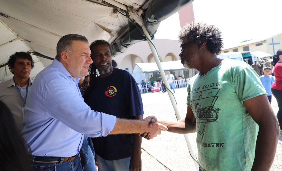 Feira da Cidadania faz mais de 3 mil atendimentos no Cajuru. Foto:SEJUF