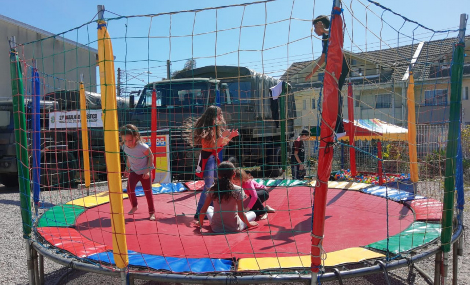 Feira da Cidadania faz mais de 3 mil atendimentos no Cajuru. Foto:SEJUF