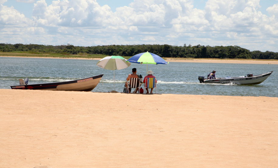 Ilhas, trilhas e praias cristalinas formam as belezas do Rio Paraná.Icaraíma - Foto: Ari Dias/AEN