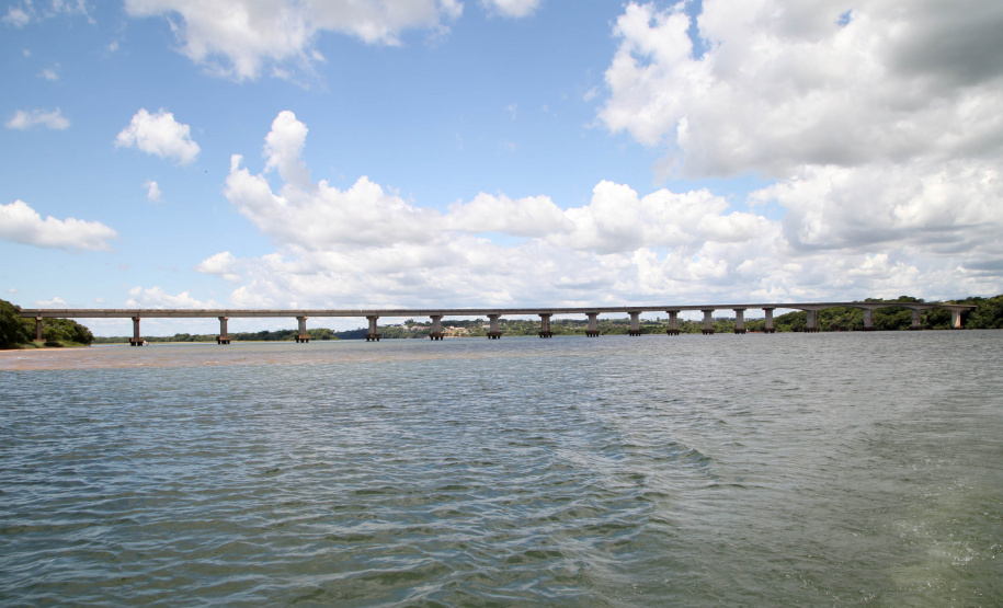 Ilhas, trilhas e praias cristalinas formam as belezas do Rio Paraná.Icaraíma - Foto: Ari Dias/AEN