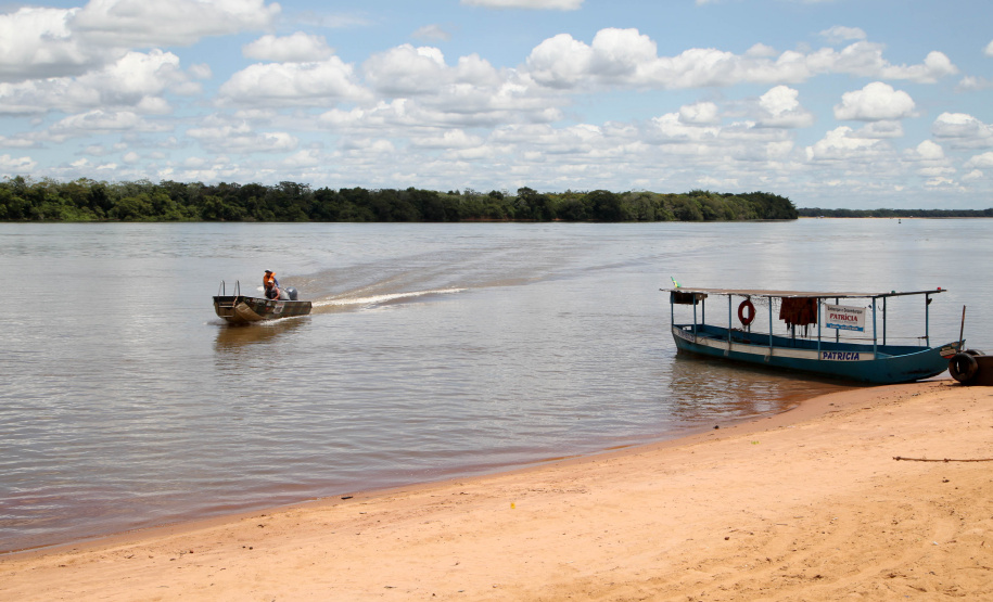 Ilhas, trilhas e praias cristalinas formam as belezas do Rio Paraná.Icaraíma - Foto: Ari Dias/AEN