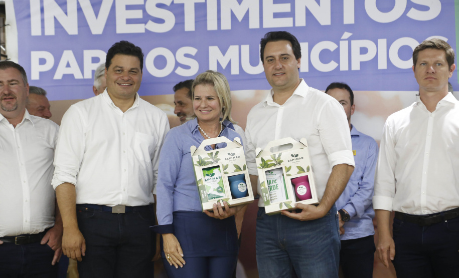 O governador Carlos Massa Ratinho Junior em reunião com prefeitos da AMSULPAR e visita as obras da ponte José Richa
Foto Gilson Abreu/Aen