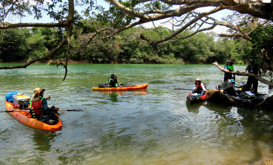 O Rio Paraná vai ganhar a Rota dos Pioneiros. O rio que dá nome ao Estado sempre foi uma importante rota de navegação. Ao longo dos séculos, indígenas, espanhóis, jesuítas, bandeirantes e migrantes de diferentes nacionalidades atravessaram as águas do Rio Paraná para encontrar em suas margens terras férteis para viver, explorar e conquistar.Foto: Divulgação/Rota dos Pioneiros