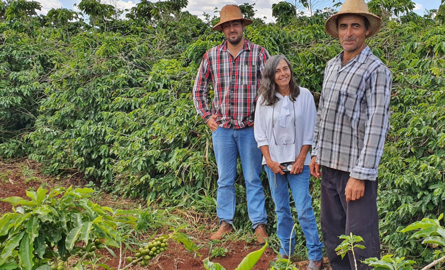 Lodo de esgoto beneficia pequenos agricultores no Paraná. Foto:Sanepar