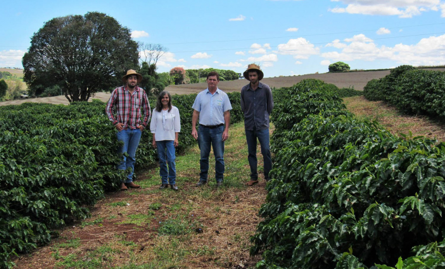 Lodo de esgoto beneficia pequenos agricultores no Paraná. Foto:Sanepar