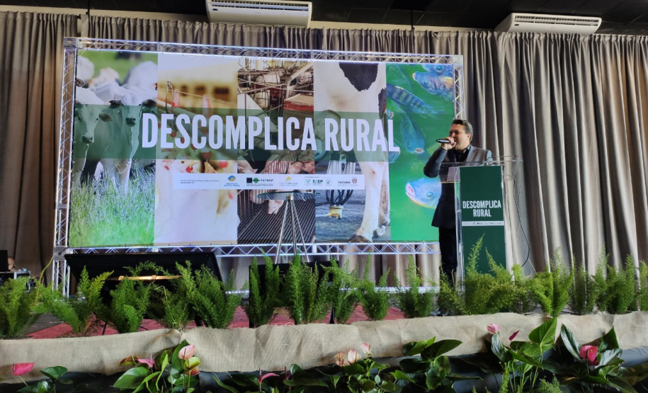 Cornélio Procópio e Londrina receberam nesta quinta e sexta-feira (05 e 06) a primeira rodada de eventos de apresentação do Programa Descomplica Rural. O encontro é uma iniciativa da Secretaria de Estado do Desenvolvimento Sustentável e do Turismo, em conjunto com o Sistema Faep/Senar e entidades representativas do agronegócio no Estado. Foto: SEDEST
