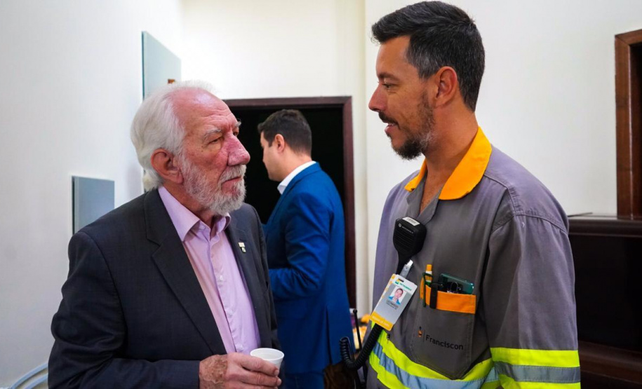 O vice-governador Darci Piana e o chefe da Casa Civil do Governo do Estado, Guto Silva, participaram na última quinta-feira (05) de uma audiência pública em São Mateus do Sul para ouvir as demandas e debater com lideranças locais alternativas de desenvolvimento para as regiões Sudeste e Centro-Sul do Paraná.Foto:AEN