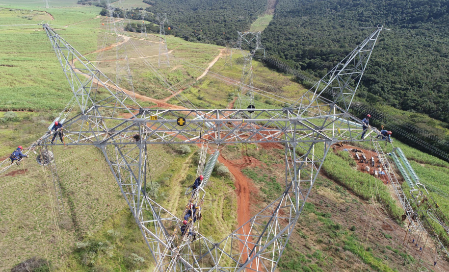 Linha de energia entre Paraná e São Paulo é liberada para operação.Foto:Copel