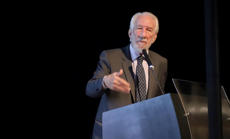 O governador em exercício Darci Piana, participou da abertura do Seminário Estadual do Marco Legal da Primeira Infância.
Curitiba, 09-03-20.
Foto: Arnaldo Alves / AEN
