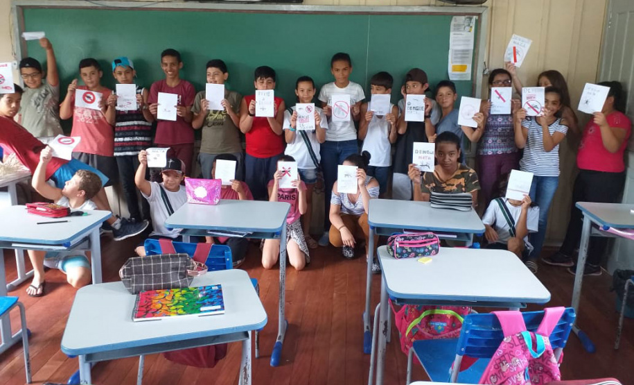 Escolas do Paraná realizam ações de combate à dengue. Foto:SEED