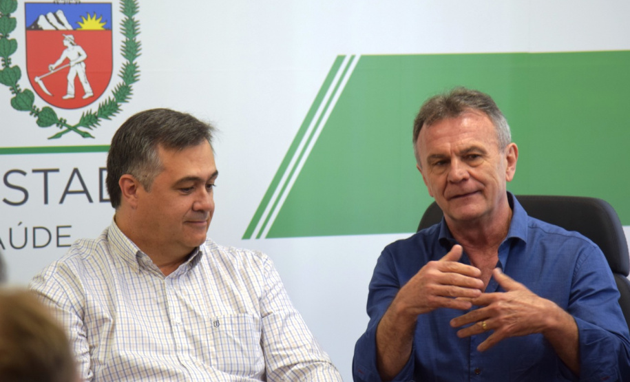 O secretário estadual da Saúde, Beto Preto, reuniu-se nesta segunda-feira (9)&#8354;om deputados federais que destinaram emendas para a construção do Centro Oncológico Hospital São Vicente de Paulo (Hospital do Câncer), em Guarapuava. Foto:SESA