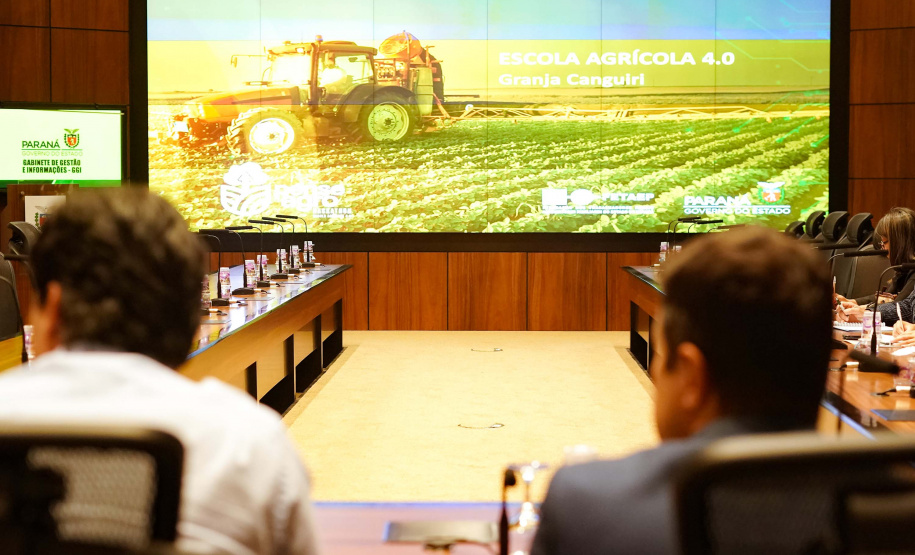 Estudantes universitários e do ensino técnico agrícola já podem se inscrever para o Pense Agro, hackaton da Escola Agrícola 4.0. O evento, promovido pelo Governo do Estado e pela Federação dos Trabalhadores Rurais Agricultores Familiares do Estado do Paraná (Fetaep), busca fomentar o ecossistema de inovação do Estado, em especial na área da agricultura. Foto: Guilherme Flores/Casa Civil