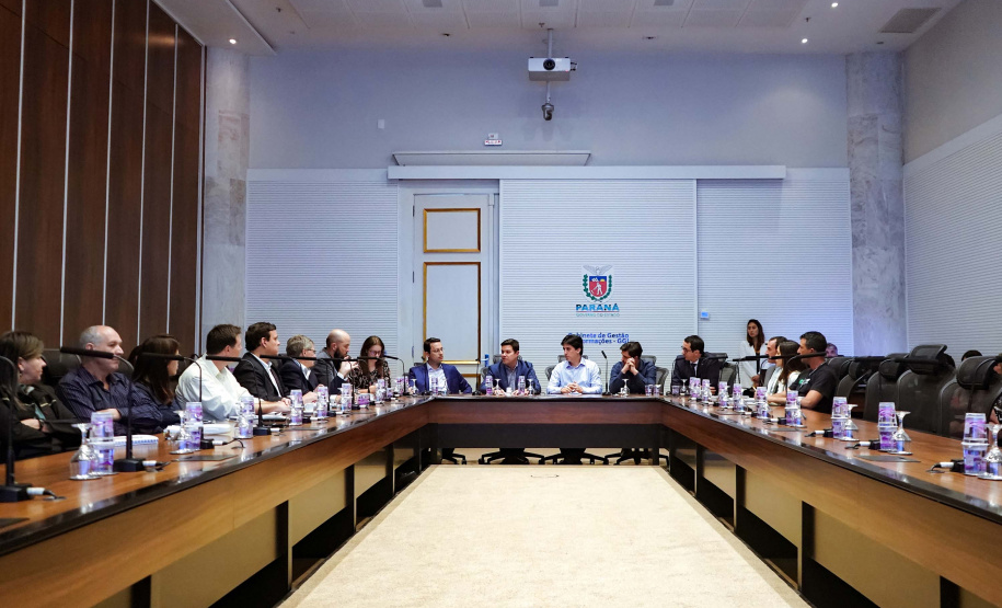 Estudantes universitários e do ensino técnico agrícola já podem se inscrever para o Pense Agro, hackaton da Escola Agrícola 4.0. O evento, promovido pelo Governo do Estado e pela Federação dos Trabalhadores Rurais Agricultores Familiares do Estado do Paraná (Fetaep), busca fomentar o ecossistema de inovação do Estado, em especial na área da agricultura. Foto: Guilherme Flores/Casa Civil