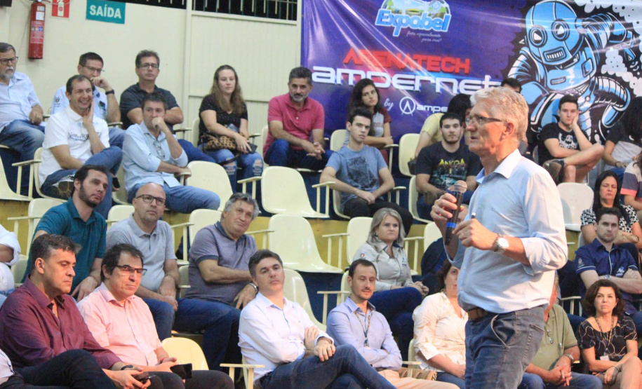 Secretário da Agricultura e do Abastecimento, Norberto Ortigara, durante a 29ª Expobel, em Francisco Beltrão. Foto: Gisele Barão/SEAB