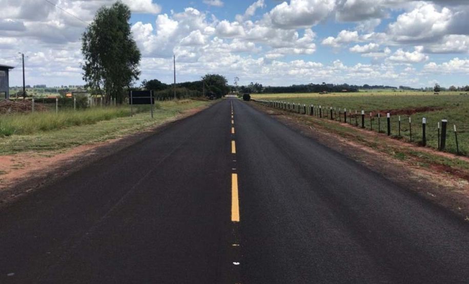 O Governo do Estado está realizando melhorias em duas rodovias na região de Umuarama, Noroeste do Paraná. As obras são executadas pelo Departamento de Estradas de Rodagem do Paraná (DER/PR). O investimento é de R$ 9,5 milhões. Foto:DER