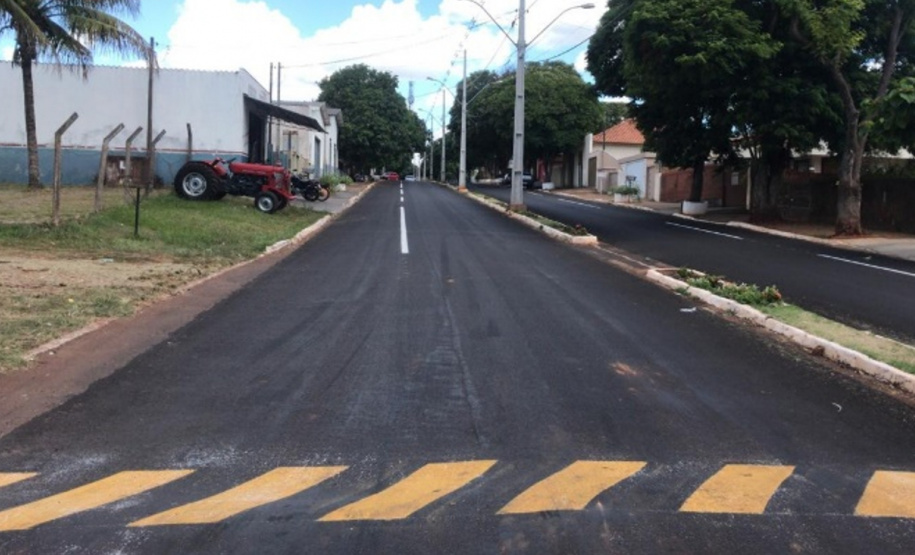 O Governo do Estado está realizando melhorias em duas rodovias na região de Umuarama, Noroeste do Paraná. As obras são executadas pelo Departamento de Estradas de Rodagem do Paraná (DER/PR). O investimento é de R$ 9,5 milhões. Foto:DER