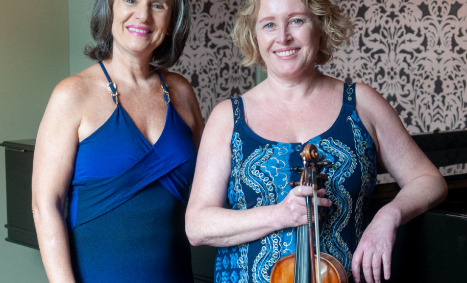 O Museu Paranaense (Mupa) promove nesta quinta-feira (12), às 19 horas, o concerto ‘Música Paranaense para Violino e Piano’, com repertório dos mais renomados compositores do Estado, executados pelas musicistas Bettina Jucksch (violino) e Carmen Célia Fregoneze (piano)