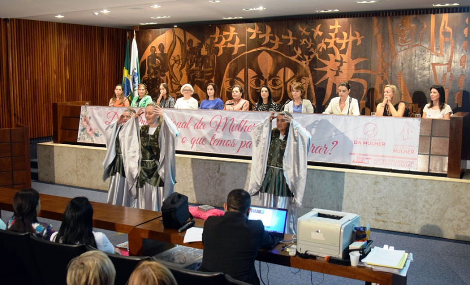As Secretarias de Estado da Saúde e da Segurança Pública e Administração Penitenciária do Paraná renovam termo de cooperação técnica para o atendimento integral e humanizado às pessoas em situação de violência sexual. Foto: Antonio Américo/SESA
