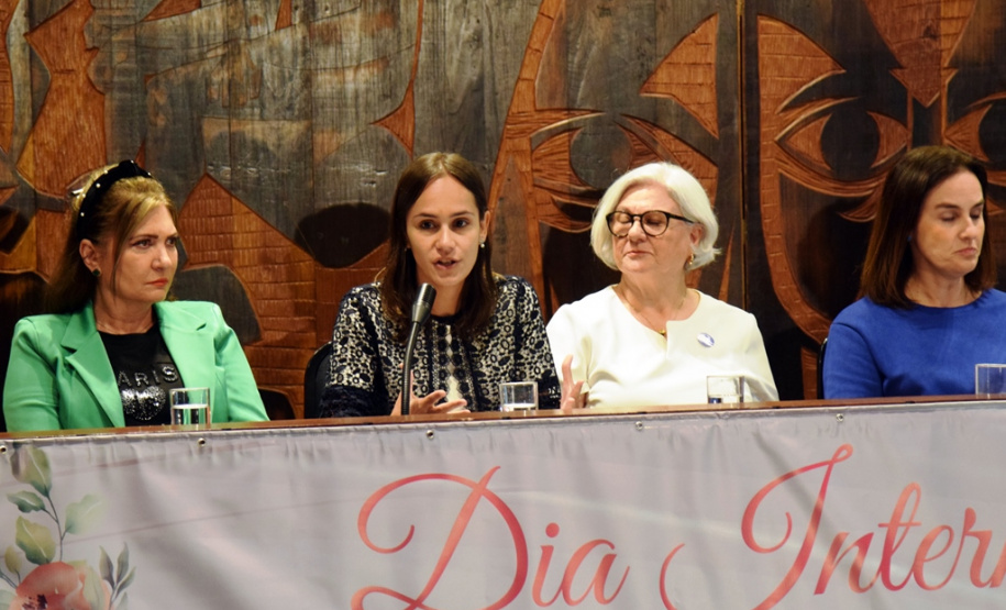 As Secretarias de Estado da Saúde e da Segurança Pública e Administração Penitenciária do Paraná renovam termo de cooperação técnica para o atendimento integral e humanizado às pessoas em situação de violência sexual. Foto: Antonio Américo/SESA