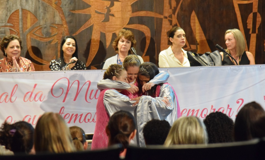 As Secretarias de Estado da Saúde e da Segurança Pública e Administração Penitenciária do Paraná renovam termo de cooperação técnica para o atendimento integral e humanizado às pessoas em situação de violência sexual. Foto: Antonio Américo/SESA