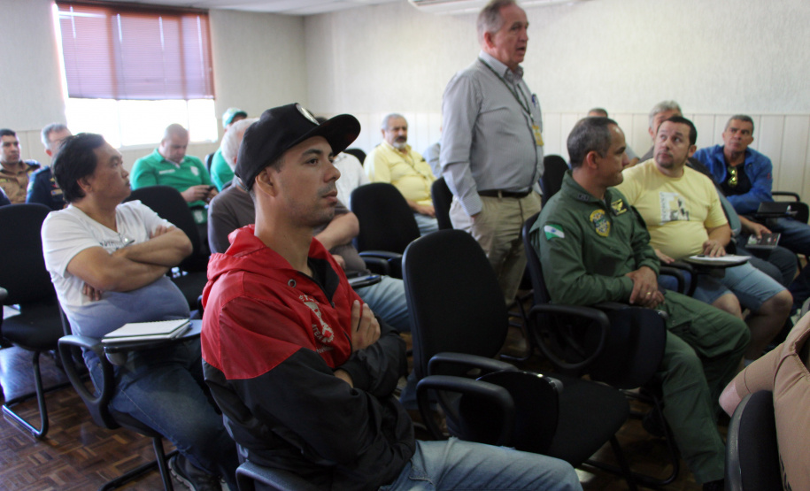 Reunião da PM com torcidas e clubes define ações para o Atletiba. Foto: Soldado Adilson Voinaski Afonso