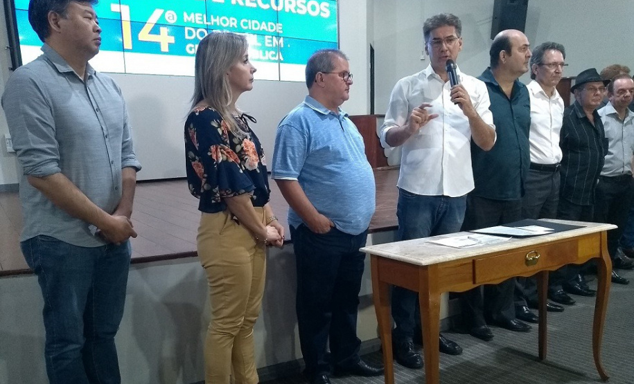 Prefeito Leonardo Paranhos na abertura dos trabalhos em Cascavel. Foto: Sanepar