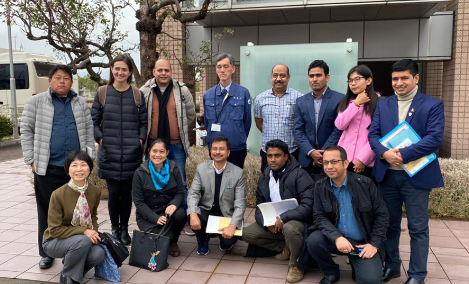 Estado planeja metodologia para redução de desastres. Como parte desse planejamento, a geóloga Fabiane Acordes, da Defesa Civil do Paraná, representou o Estado no curso Redução de Riscos em Desastres, promovido pela Agência Internacional de Cooperação do Japão (Jica - Japan International Cooperation Agency), na cidade de Kobe, entre janeiro e fevereiro deste ano. A ideia é replicar a expertise dos japoneses em prevenção em nível local. Foto: Defesa Civil