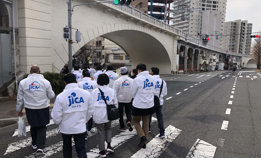 Estado planeja metodologia para redução de desastres. Como parte desse planejamento, a geóloga Fabiane Acordes, da Defesa Civil do Paraná, representou o Estado no curso Redução de Riscos em Desastres, promovido pela Agência Internacional de Cooperação do Japão (Jica - Japan International Cooperation Agency), na cidade de Kobe, entre janeiro e fevereiro deste ano. A ideia é replicar a expertise dos japoneses em prevenção em nível local. Foto: Defesa Civil