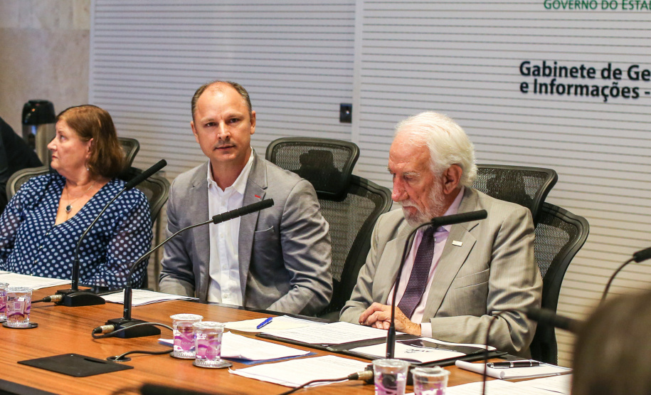 O vice governador Darci Piana recebe nesta quarta-feira (11), representantes da classe artística e cultura do Estado, no Palácio Iguaçu.   Curitiba, 11/03/2020 -  Foto: Geraldo Bubniak/AEN